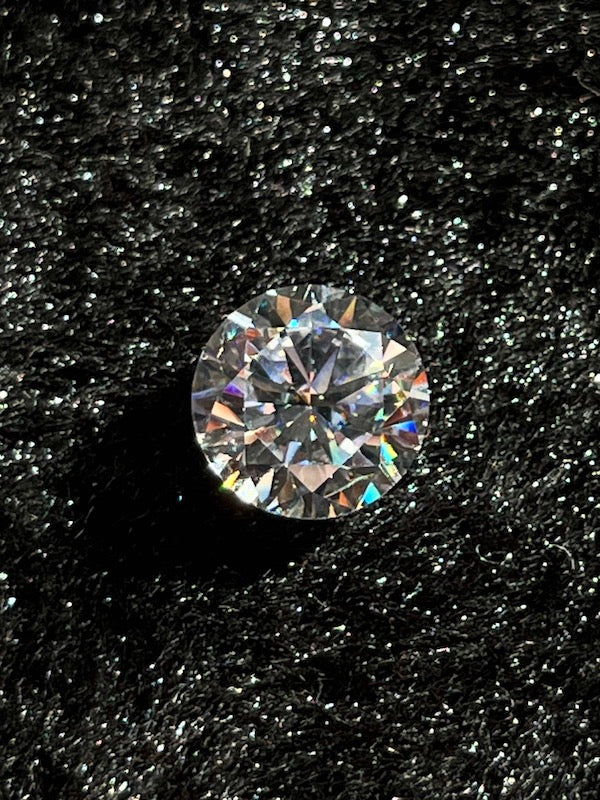 Cubic Zirconia White Round - 2 sizes, 8 Heart & 8 Arrow Cutting