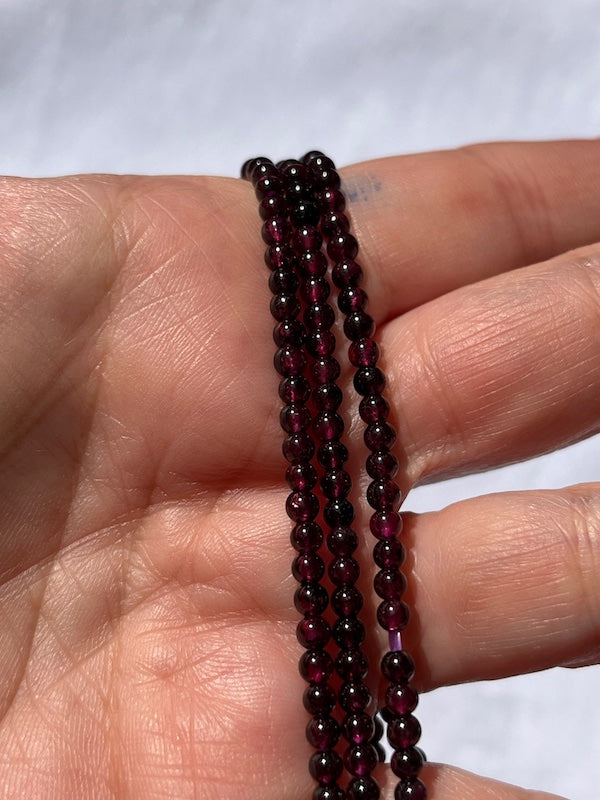 Bracelet, garnet round beads, 3mm stones