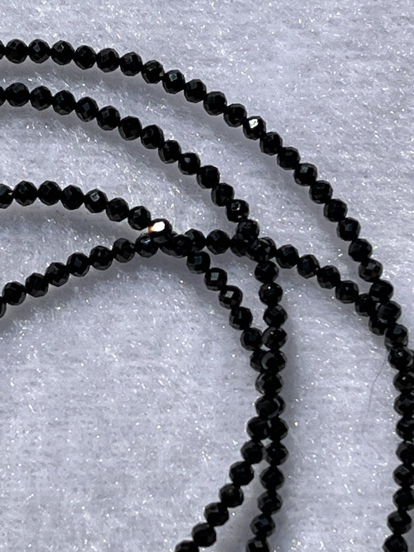 Bracelet, Faceted delicate black Spinel beads, with magnetic clasp, 4 laps