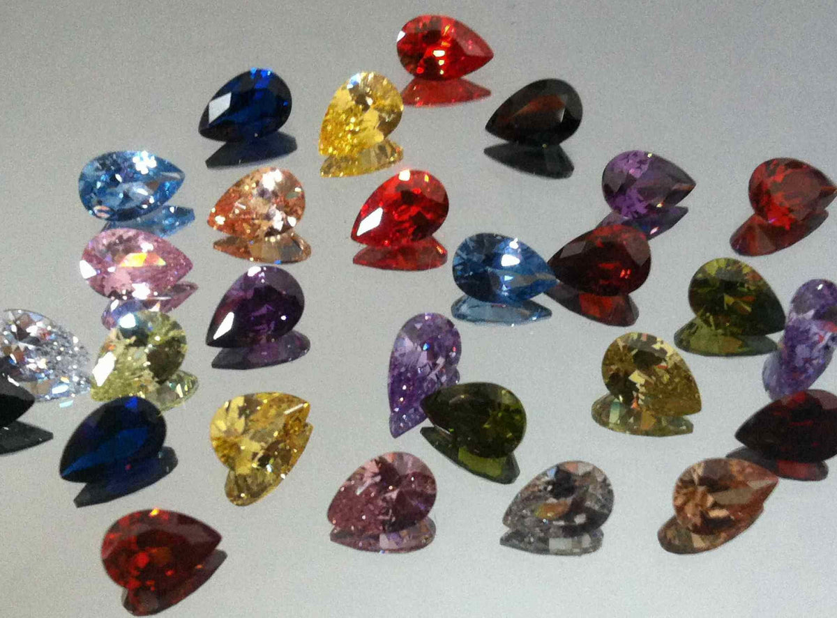 Cubic Zirconia &amp; Lab Sapphire Assorted Colours Pear 4x6mm (26+pc)