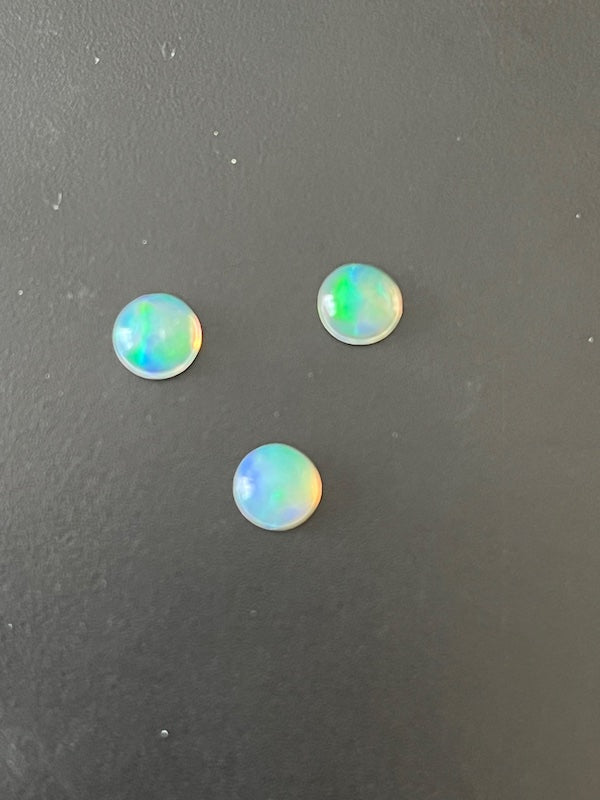 Opal round, Cabochons 5 &amp; 6mm