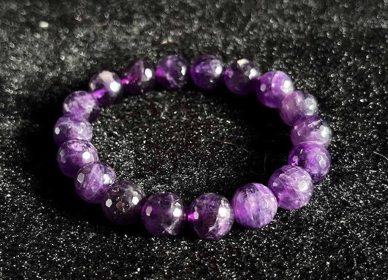 Bracelet, Faceted Amethyst round beads, 10mm