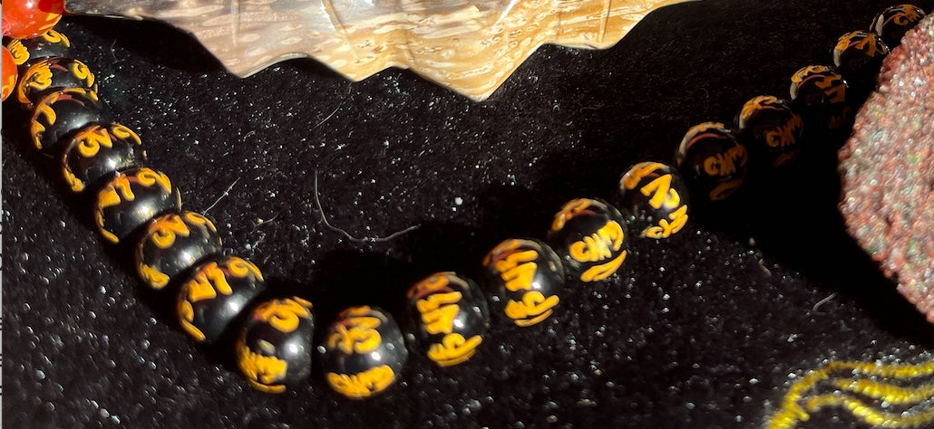 Black onxy beads for DIY projects, with 6 symbols of buddha