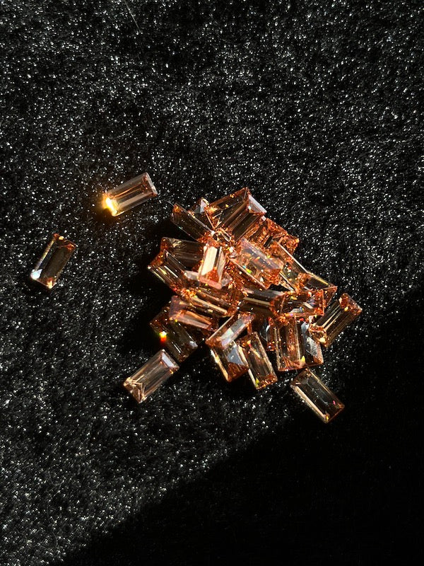 Cubic Zirconia Champagne Baguette 4x8 (5pc)