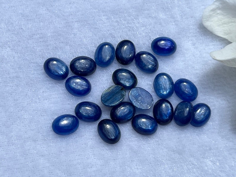 Kyanite Oval cabochon, 9x7mm, price is per stone