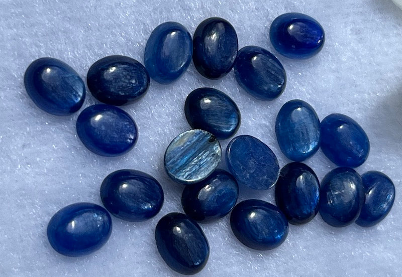 Kyanite Oval cabochon, 9x7mm, price is per stone