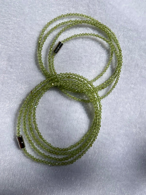 Bracelet, Faceted delicate Peridot beads, with magnetic clasp, 4 laps