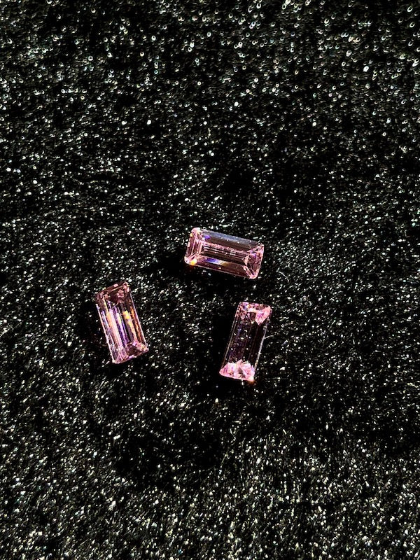 Cubic Zirconia Pink Baguette 4x8 (5pc)
