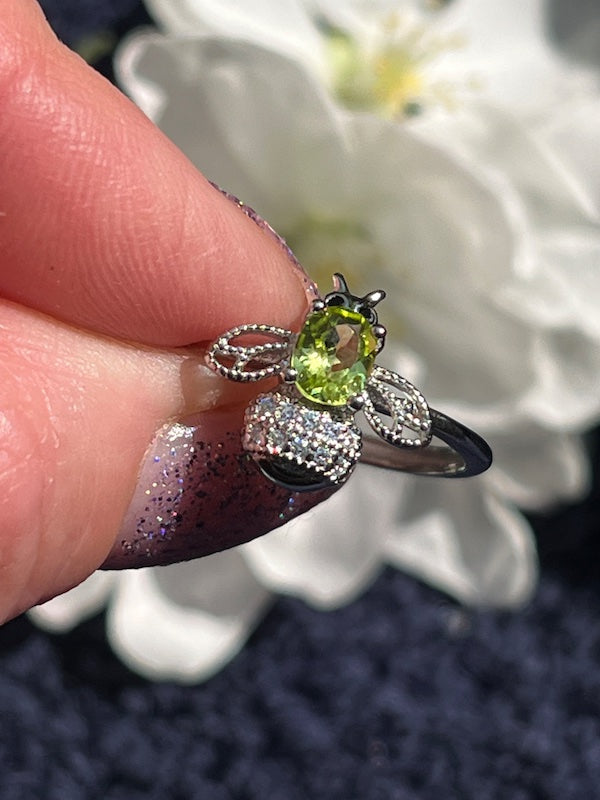 Outlet Sterling Silver Peridot CZ Flower Ring Size