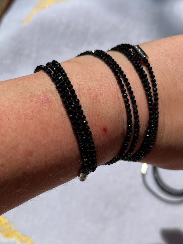 Bracelet, Faceted delicate black Spinel beads, with magnetic clasp, 4 laps