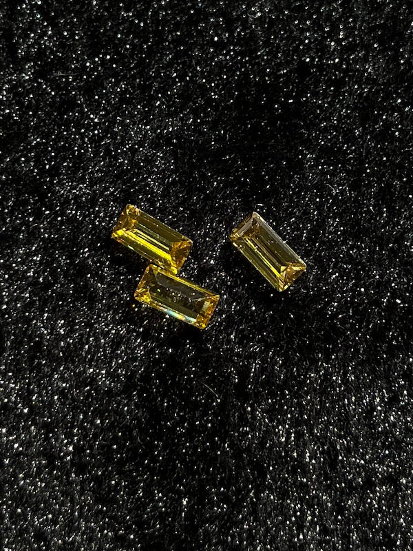 Cubic Zirconia Yellow Baguette 4x8 (5pc)