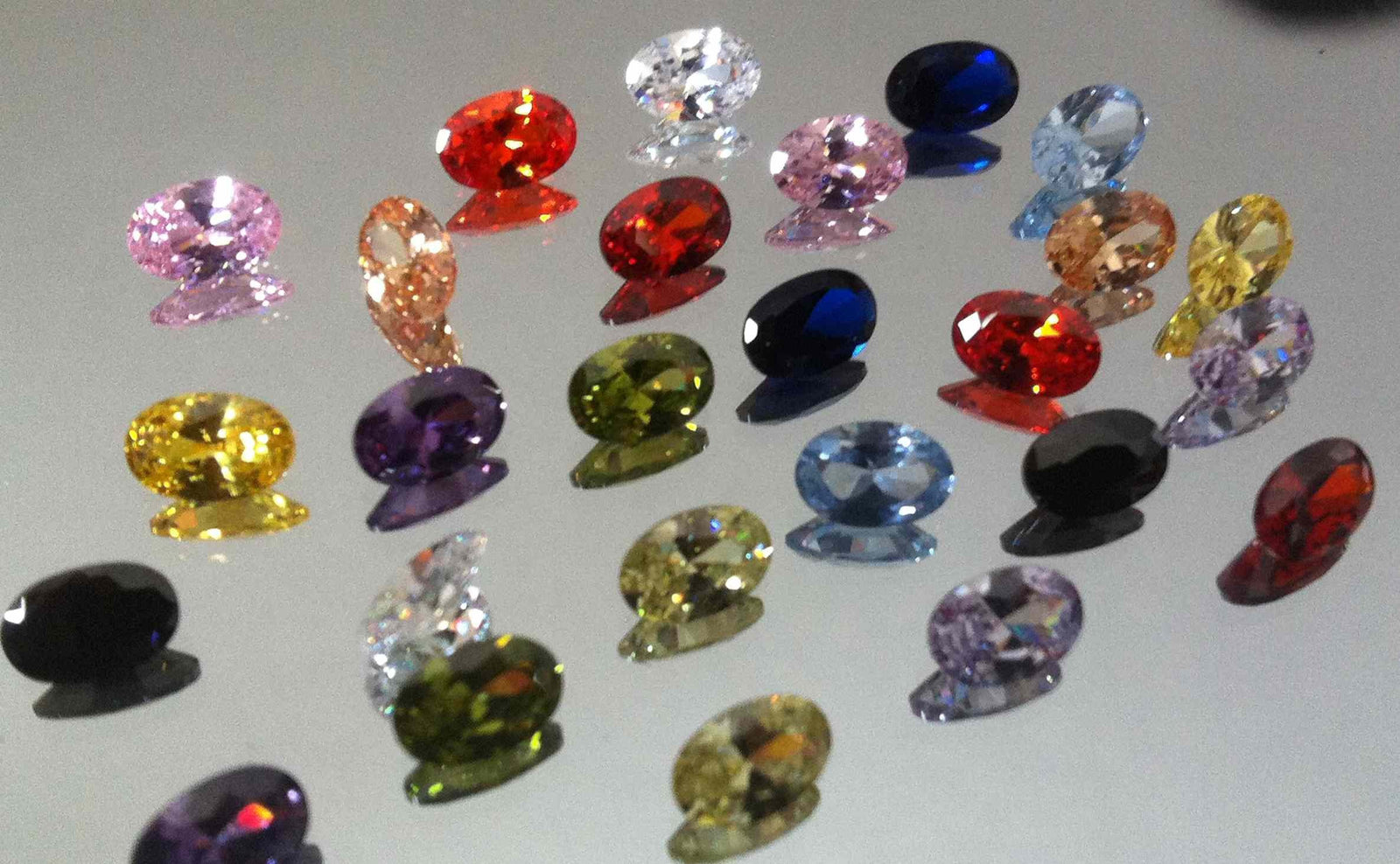 Completedworks コンプリテッドワークス Myth - Zirconia and Rhodium Plated Earrings | Completedworks