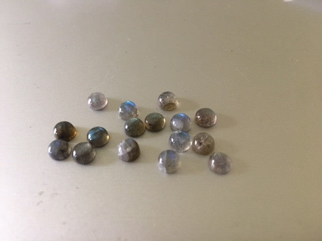 Labradorite Rainbow/Gray Cabochon Round 3mm (5pc)