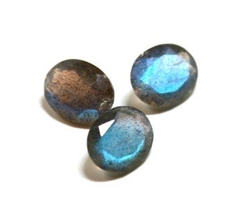 Labradorite Rainbow Faceted Cabochon Oval 5x7mm (1pc)