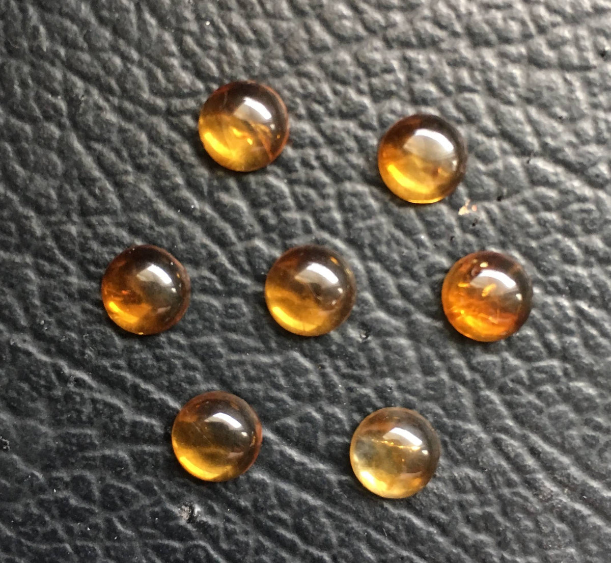 Citrine (Natural) Cabochons Round 3mm - 6mm