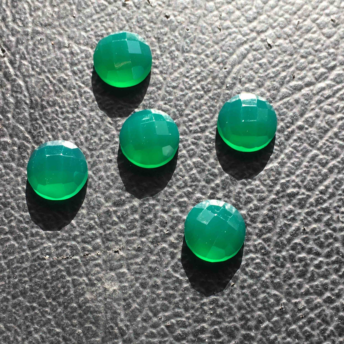 Chalcedony Checkerboard Faceted Green Round 10mm (1pc)